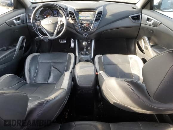 ✅ 2015 Hyundai Veloster Turbo • VIN: KMHTC6AE7FU236000 • Lot: 86457024. Wystawiony na Copart z przebiegiem 94 107 mil. Bezpłatny archiwum sprzedaży aukcyjnych z USA i szczegółowy raport historii pojazdu na DreamBid. Zdjęcie 8.