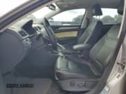 ✅ 2014 Volkswagen Passat SE • VIN: 1VWBP7A32EC006410 • Лот: 71619525. Опубликован ранее на Copart с пробегом 188 559 миль. Бесплатный доступ к архиву аукционных продаж из США и подробный отчёт об истории автомобиля на DreamBid. Изображение 7.