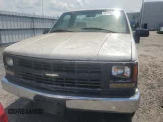 2000 Chevrolet Silverado 3500 с VIN 1GCGC34R5YR226476, выставлен на аукционе Copart как лот 66143645 с пробегом 226 912 миль миль и Списание • Salvage title. История ставок и продаж доступна на DreamBid. Изображение 5.