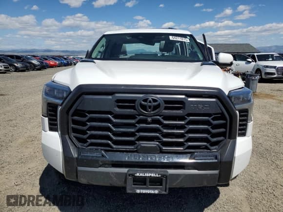 ✅ 2022 Toyota Tundra Limited Hybrid • VIN: 5TFJC5DB9NX009301 • Лот: 64211815. Опубликован ранее на Copart с пробегом 62 064 миль. Бесплатный доступ к архиву аукционных продаж из США и подробный отчёт об истории автомобиля на DreamBid. Изображение 5.