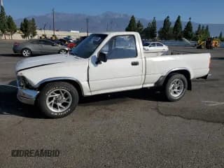 ✅ 1991 Toyota Pickup • VIN: JT4RN81A7M5102693 • Лот: 70393555. Опубликован ранее на Copart с пробегом 317 911 миль. Бесплатный доступ к архиву аукционных продаж из США и подробный отчёт об истории автомобиля на DreamBid. Изображение 1.