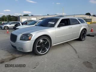 ✅ 2005 Dodge Magnum SE • VIN: 2D4FV48TX5H679783 • Lot: 80279795. Wystawiony na Copart z przebiegiem 201 901 mil. Bezpłatny archiwum sprzedaży aukcyjnych z USA i szczegółowy raport historii pojazdu na DreamBid. Zdjęcie 1.