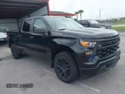 ✅ 2023 Chevrolet Silverado 1500 Custom • VIN: 3GCPABEK6PG159709 • Lot: 43142018. Wystawiony na IAAI z przebiegiem Nie podano. Bezpłatny archiwum sprzedaży aukcyjnych z USA i szczegółowy raport historii pojazdu na DreamBid. Zdjęcie 1.