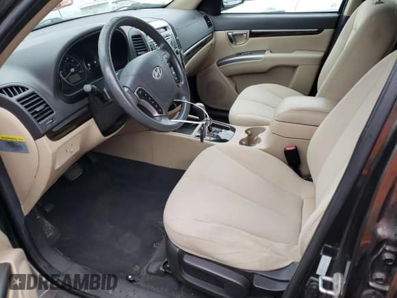 ✅ 2011 Hyundai Santa Fe GLS • VIN: 5XYZG3ABXBG075273 • Lot: 77356144. Listed on Copart with 167,523 mi. Free auction sales archive from the USA and detailed vehicle history report at DreamBid. Image 7.