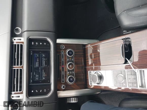 ✅ 2016 Land Rover Range Rover Supercharged • VIN: SALGS2EF4GA292783 • Lot: 43316162. Listed on IAAI with 107,062 mi. Free auction sales archive from the USA and detailed vehicle history report at DreamBid. Image 11.