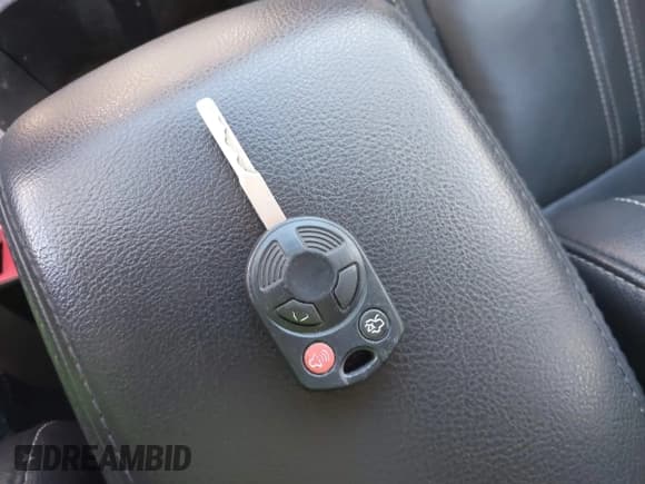 ✅ 2014 Ford Focus SE • VIN: 1FADP3K25EL389677 • Lot: 43570011. Listed on IAAI with 188,897 mi. Free auction sales archive from the USA and detailed vehicle history report at DreamBid. Image 11.