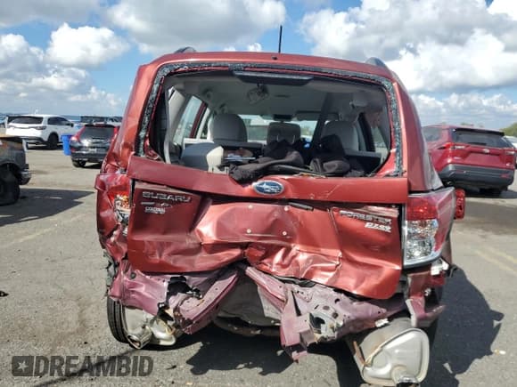 ✅ 2013 Subaru Forester X • VIN: JF2SHABC8DH409578 • Lot: 71125175. Wystawiony na Copart z przebiegiem Nie podano. Bezpłatny archiwum sprzedaży aukcyjnych z USA i szczegółowy raport historii pojazdu na DreamBid. Zdjęcie 6.