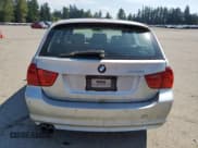 ✅ 2011 BMW 3 Series 328i xDrive • VIN: WBAUU3C54BA543084 • Lot: 70395945. Wystawiony na Copart z przebiegiem 110 607 mil. Bezpłatny archiwum sprzedaży aukcyjnych z USA i szczegółowy raport historii pojazdu na DreamBid. Zdjęcie 6.