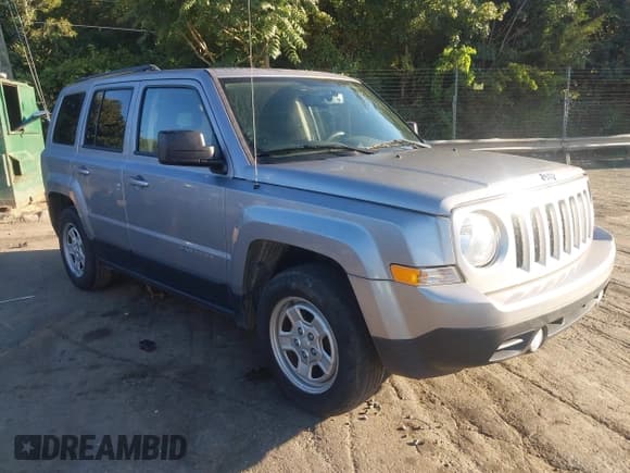 ✅ 2017 Jeep Patriot Sport • VIN: 1C4NJPBA3HD149931 • Лот: 43121569. Опубликован ранее на IAAI с пробегом 117 268 миль. Бесплатный доступ к архиву аукционных продаж из США и подробный отчёт об истории автомобиля на DreamBid. Изображение 1.