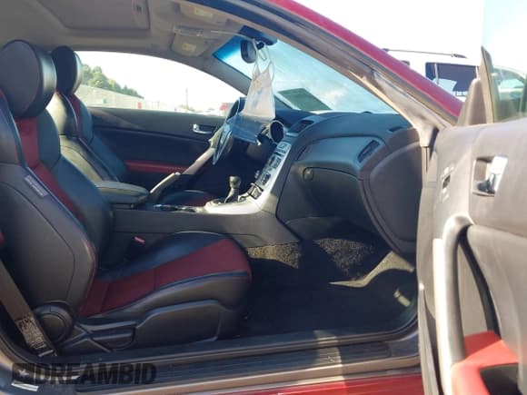 ✅ 2010 Hyundai Genesis Coupe • VIN: KMHHT6KDXAU041609 • Lot: 43108443. Listed on IAAI with 127,091 mi. Free auction sales archive from the USA and detailed vehicle history report at DreamBid. Image 5.