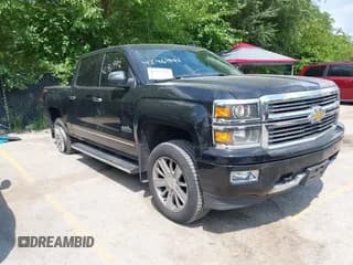✅ 2015 Chevrolet Silverado 1500 High Country • VIN: 3GCUKTEC2FG138482 • Лот: 42961997. Опубликован ранее на IAAI с пробегом 162 973 миль. Бесплатный доступ к архиву аукционных продаж из США и подробный отчёт об истории автомобиля на DreamBid. Изображение 1.
