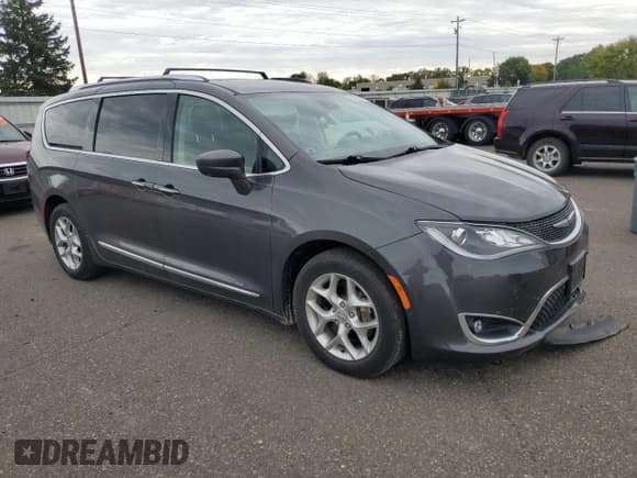✅ 2018 Chrysler Pacifica Touring L Plus • VIN: 2C4RC1EG4JR352676 • Lot: 85263895. Listed on Copart with 67,436 mi. Free auction sales archive from the USA and detailed vehicle history report at DreamBid. Image 4.