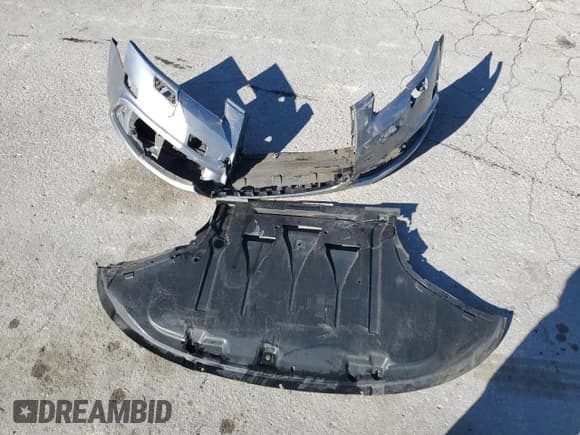 ✅ 2011 Audi A6 Premium Plus • VIN: WAUFGAFB3BN059745 • Lot: 82688975. Listed on Copart with 114,808 mi. Free auction sales archive from the USA and detailed vehicle history report at DreamBid. Image 12.