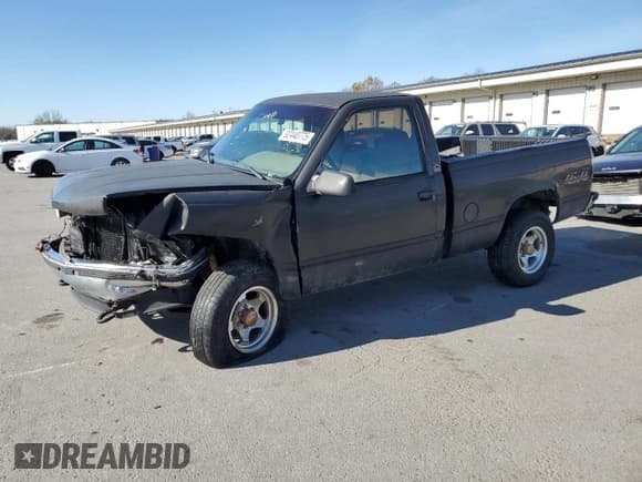 ✅ 1996 Chevrolet Silverado 1500 • VIN: 1GCEK14R0TZ215568 • Лот: 92440775. Опубликован ранее на Copart с пробегом 206 842 миль. Бесплатный доступ к архиву аукционных продаж из США и подробный отчёт об истории автомобиля на DreamBid. Изображение 1.