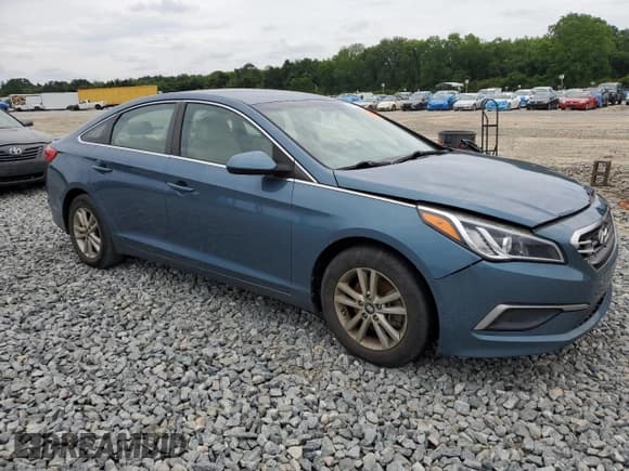 ✅ 2017 Hyundai Sonata SE • VIN: 5NPE24AF0HH476354 • Lot: 53007173. Listed on Copart with 101,639 mi. Free auction sales archive from the USA and detailed vehicle history report at DreamBid. Image 4.
