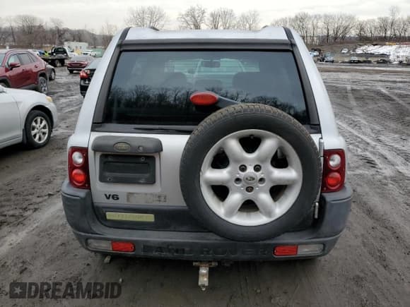 ✅ 2002 Land Rover Freelander • VIN: SALNY22282A221361 • Lot: 46942425. Listed on Copart with 166,475 mi. Free auction sales archive from the USA and detailed vehicle history report at DreamBid. Image 6.