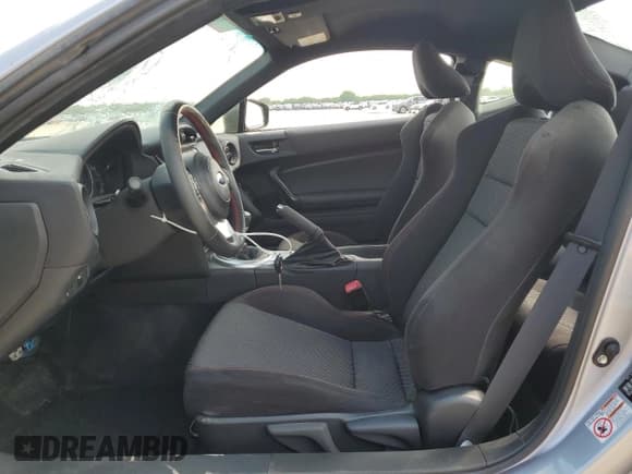 ✅ 2019 Subaru BRZ Premium • VIN: JF1ZCAB14K9601975 • Лот: 52107785. Опубликован ранее на Copart с пробегом 10 845 миль. Бесплатный доступ к архиву аукционных продаж из США и подробный отчёт об истории автомобиля на DreamBid. Изображение 7.