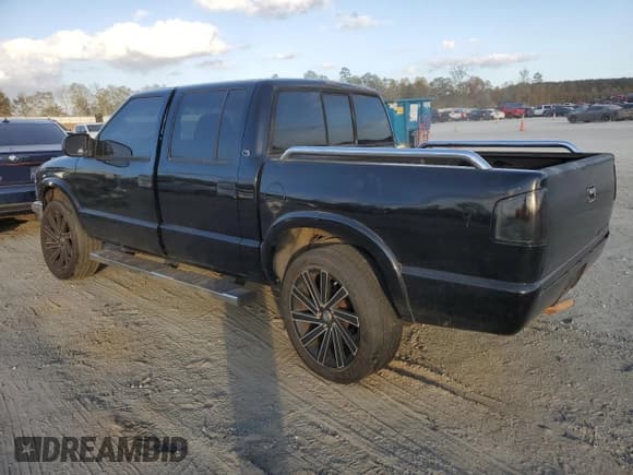 ✅ 2001 Chevrolet S-10 LS • VIN: 1GCDT13W91K231189 • Лот: 78889054. Опубликован ранее на Copart с пробегом 202 223 миль. Бесплатный доступ к архиву аукционных продаж из США и подробный отчёт об истории автомобиля на DreamBid. Изображение 2.