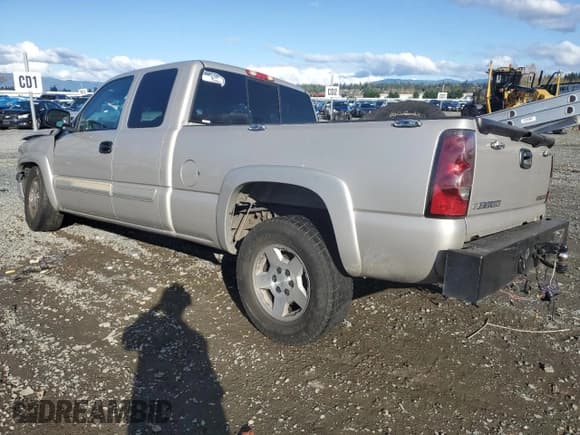 ✅ 2005 Chevrolet Silverado 1500 Z71 • VIN: 1GCEK19Z85Z200392 • Лот: 77284814. Опубликован ранее на Copart с пробегом 230 747 миль. Бесплатный доступ к архиву аукционных продаж из США и подробный отчёт об истории автомобиля на DreamBid. Изображение 2.