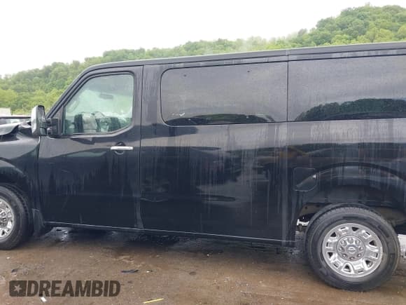 ✅ 2014 Nissan NV SL • VIN: 5BZAF0AA8EN161197 • Lot: 42315049. Listed on IAAI with 164,220 mi. Free auction sales archive from the USA and detailed vehicle history report at DreamBid. Image 15.