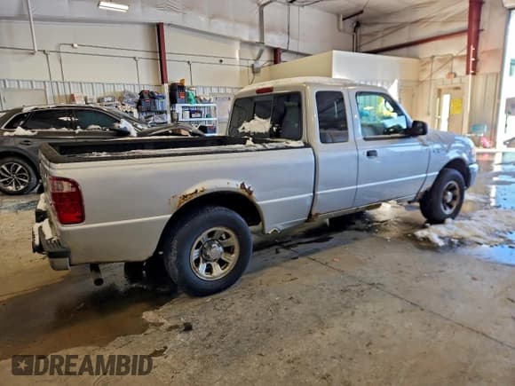✅ 2004 Ford Ranger XL Fleet • VIN: 1FTZR44U04PA03673 • Lot: 95439495. Wystawiony na Copart z przebiegiem 143 212 mil. Bezpłatny archiwum sprzedaży aukcyjnych z USA i szczegółowy raport historii pojazdu na DreamBid. Zdjęcie 3.