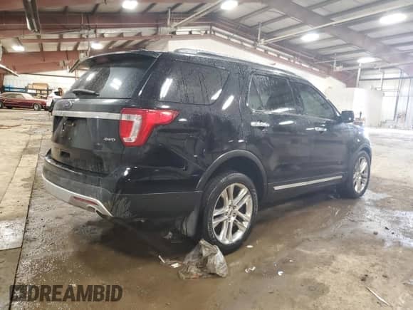 2017 Ford Explorer Limited with VIN 1FM5K8F88HGC58969, listed as a Copart auction lot 49618805 with 68,457 mi miles and Clean title. Bid and sale history available at DreamBid. Image 3.