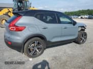 ✅ 2021 Volvo XC40 R-Design • VIN: YV4162UM9M2401811 • Lot: 59177733. Listed on Copart with 11,993 mi. Free auction sales archive from the USA and detailed vehicle history report at DreamBid. Image 3.