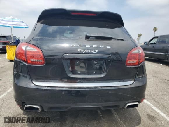 ✅ 2013 Porsche Cayenne S • VIN: WP1AB2A21DLA83239 • Lot: 62016005. Listed on Copart with 129,150 mi. Free auction sales archive from the USA and detailed vehicle history report at DreamBid. Image 6.