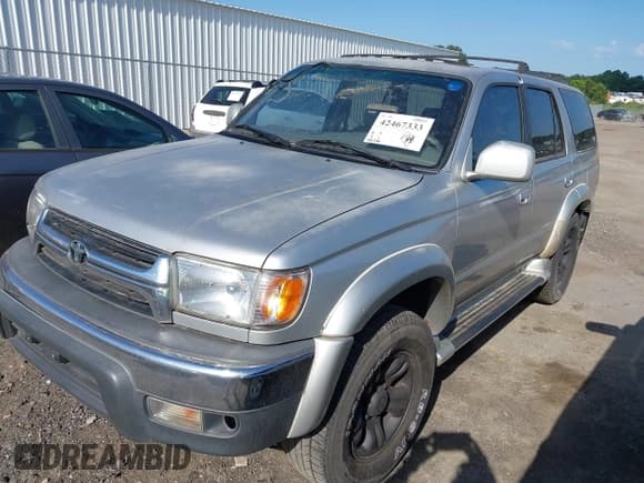 ✅ 2002 Toyota 4Runner SR5 • VIN: JT3GN86R920224833 • Lot: 42467333. Listed on IAAI with 307,236 mi. Free auction sales archive from the USA and detailed vehicle history report at DreamBid. Image 2.