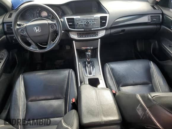 2014 Honda Accord Sport z VIN 1HGCR2F50EA207105, wystawiony jako Copart lot #84563375 z przebiegiem 211 814 mil mil oraz Szkoda całkowita • Salvage title. Historia ofert i sprzedaży dostępna na DreamBid. Obrazek 8.