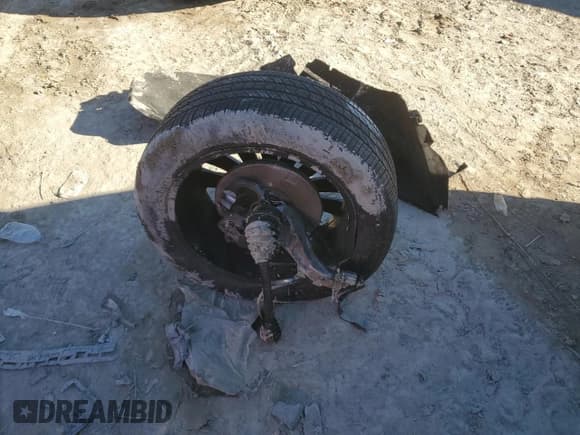 ✅ 2023 Cadillac Escalade ESV 4WD Sport Platinum • VIN: 1GYS4RKL7PR112464 • Лот: 88151315. Опубликован ранее на Copart с пробегом 15 744 миль. Бесплатный доступ к архиву аукционных продаж из США и подробный отчёт об истории автомобиля на DreamBid. Изображение 13.