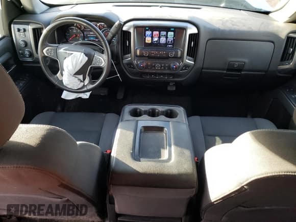 ✅ 2018 Chevrolet Silverado 1500 LT • VIN: 1GCVKREC5JZ104021 • Lot: 82649085. Listed on Copart with 29,630 mi. Free auction sales archive from the USA and detailed vehicle history report at DreamBid. Image 8.