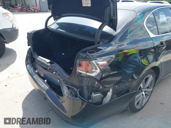 ✅ 2016 Lexus GS 350 • VIN: JTHBZ1BL1GA003309 • Lot: 42563825. Listed on IAAI with 142,579 mi. Free auction sales archive from the USA and detailed vehicle history report at DreamBid. Image 6.