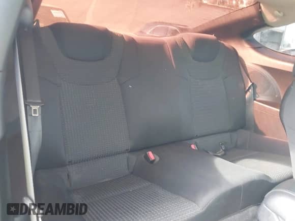 2012 Hyundai Genesis Coupe 2.0T с VIN KMHHT6KD4CU079243, выставлен на аукционе IAAI как лот 41501903 с пробегом 76 205 миль миль и . История ставок и продаж доступна на DreamBid. Изображение 8.