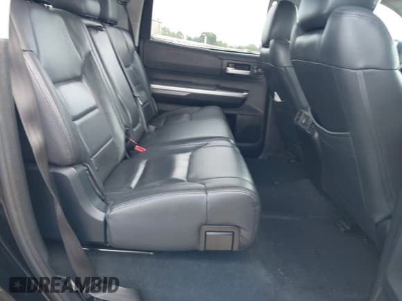 ✅ 2016 Toyota Tundra SR5 • VIN: 5TFEM5F1XGX096468 • Lot: 42098150. Listed on IAAI with 137,284 mi. Free auction sales archive from the USA and detailed vehicle history report at DreamBid. Image 8.