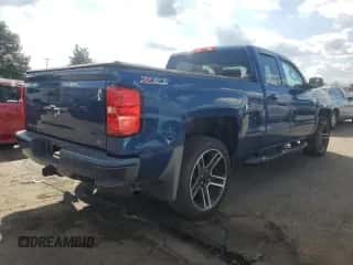 2017 Chevrolet Silverado 1500 LT с VIN 1GCVKREC7HZ333536, выставлен на аукционе Copart как лот 81864055 с пробегом 51 965 миль миль и Списание • Salvage title. История ставок и продаж доступна на DreamBid. Изображение 3.