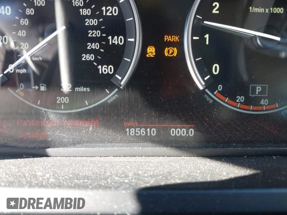 ✅ 2011 BMW 7 Series 750i xDrive • VIN: WBAKC6C56BC395326 • Lot: 43788385. Wystawiony na IAAI z przebiegiem 185 610 mil. Bezpłatny archiwum sprzedaży aukcyjnych z USA i szczegółowy raport historii pojazdu na DreamBid. Zdjęcie 7.