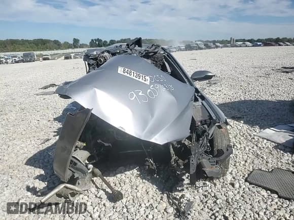 ✅ 2017 Hyundai Elantra SE • VIN: 5NPD74LF4HH079305 • Lot: 84813915. Listed on Copart with Not provided. Free auction sales archive from the USA and detailed vehicle history report at DreamBid. Image 13.