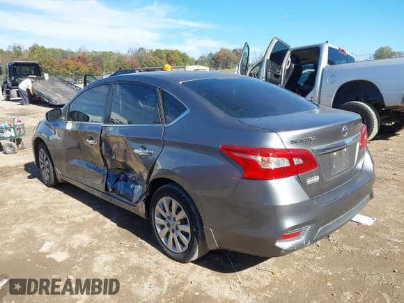 ✅ 2017 Nissan Sentra SV • VIN: 3N1AB7AP1HY287260 • Lot: 43616239. Listed on IAAI with 116,927 mi. Free auction sales archive from the USA and detailed vehicle history report at DreamBid. Image 3.
