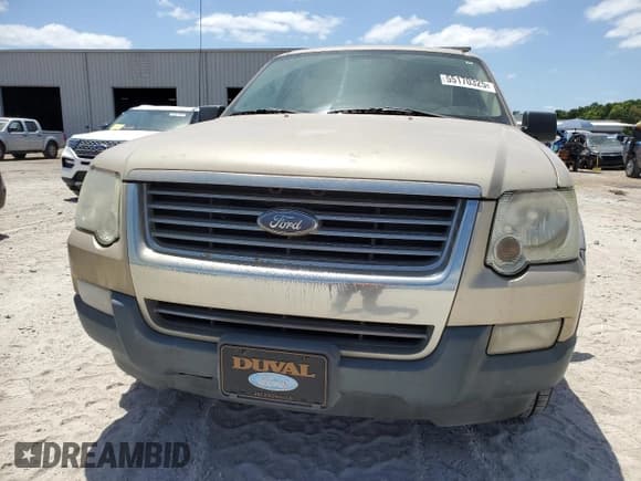✅ 2007 Ford Explorer XLT • VIN: 1FMEU63E57UA67552 • Lot: 55170325. Listed on Copart with 158,822 mi. Free auction sales archive from the USA and detailed vehicle history report at DreamBid. Image 5.