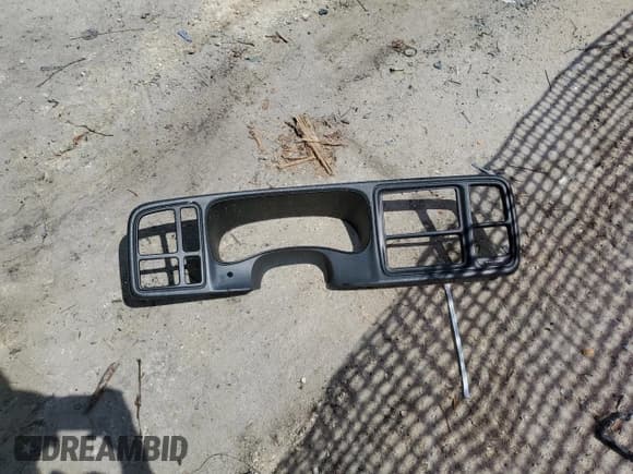 ✅ 2006 Chevrolet Silverado 1500 LT2 • VIN: 1GCEK19B76Z262869 • Лот: 55513435. Опубликован ранее на Copart с пробегом Не указан. Бесплатный доступ к архиву аукционных продаж из США и подробный отчёт об истории автомобиля на DreamBid. Изображение 12.