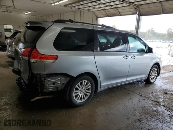 ✅ 2013 Toyota Sienna Limited • VIN: 5TDYK3DCXDS402646 • Lot: 85717545. Listed on Copart with 108,749 mi. Free auction sales archive from the USA and detailed vehicle history report at DreamBid. Image 3.