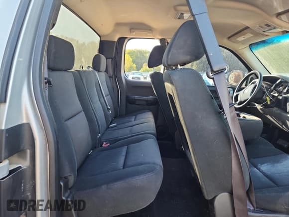 ✅ 2013 Chevrolet Silverado 1500 LT • VIN: 1GCRCSE01DZ376498 • Лот: 86498695. Опубликован ранее на Copart с пробегом 246 935 миль. Бесплатный доступ к архиву аукционных продаж из США и подробный отчёт об истории автомобиля на DreamBid. Изображение 10.