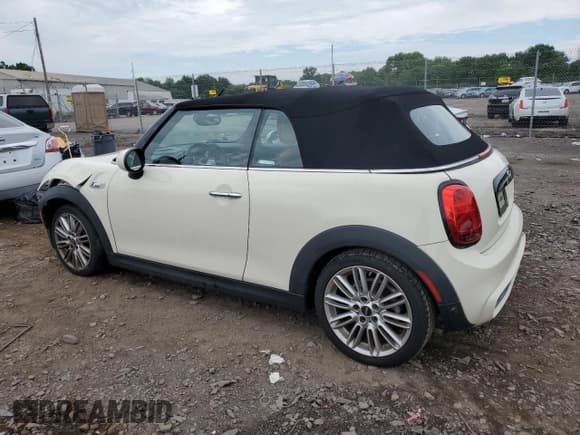 ✅ 2019 MINI Convertible Cooper S • VIN: WMWWG9C58K3E41314 • Lot: 64310264. Wystawiony na Copart z przebiegiem 57 309 mil. Bezpłatny archiwum sprzedaży aukcyjnych z USA i szczegółowy raport historii pojazdu na DreamBid. Zdjęcie 2.