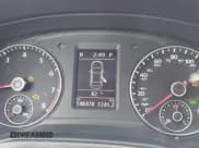 ✅ 2013 Volkswagen Passat SE • VIN: 1VWBP7A39DC036065 • Lot: 43696993. Wystawiony na IAAI z przebiegiem 148 478 mil. Bezpłatny archiwum sprzedaży aukcyjnych z USA i szczegółowy raport historii pojazdu na DreamBid. Zdjęcie 7.