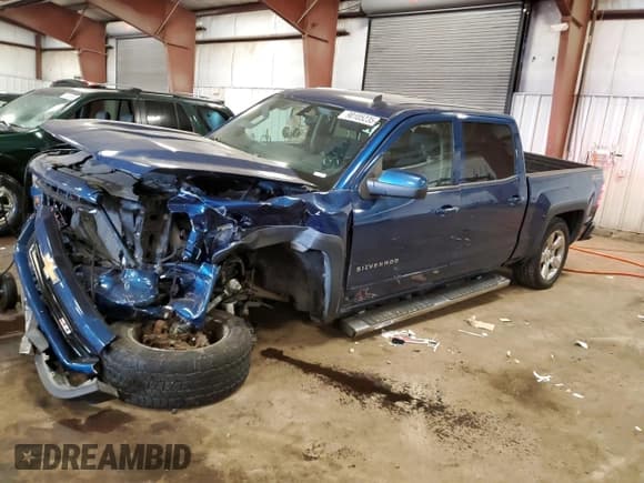 ✅ 2016 Chevrolet Silverado 1500 LT • VIN: 3GCUKREC8GG298127 • Лот: 90105235. Опубликован ранее на Copart с пробегом 141 999 миль. Бесплатный доступ к архиву аукционных продаж из США и подробный отчёт об истории автомобиля на DreamBid. Изображение 1.