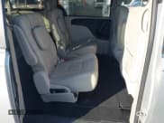 ✅ 2011 Chrysler Town & Country Touring • VIN: 2A4RR8DG5BR607811 • Lot: 43649745. Wystawiony na IAAI z przebiegiem 219 523 mil. Bezpłatny archiwum sprzedaży aukcyjnych z USA i szczegółowy raport historii pojazdu na DreamBid. Zdjęcie 8.