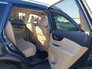 ✅ 2016 Nissan Rogue SV • VIN: 5N1AT2MV0GC924701 • Lot: 43419238. Listed on IAAI with 155,144 mi. Free auction sales archive from the USA and detailed vehicle history report at DreamBid. Image 8.