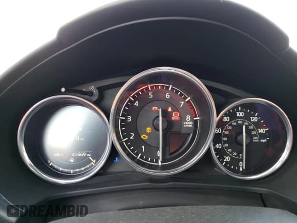 ✅ 2020 Mazda MX-5 Miata Club • VIN: JM1NDAL78L0413877 • Lot: 42190483. Wystawiony na Copart z przebiegiem 41 669 mil. Bezpłatny archiwum sprzedaży aukcyjnych z USA i szczegółowy raport historii pojazdu na DreamBid. Zdjęcie 9.