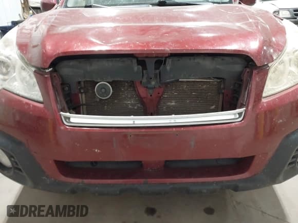 ✅ 2014 Subaru Outback Premium • VIN: 4S4BRCCC4E1267581 • Lot: 43697403. Listed on IAAI with 183,082 mi. Free auction sales archive from the USA and detailed vehicle history report at DreamBid. Image 6.